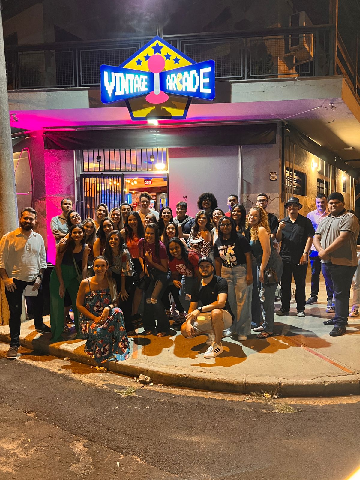 Alunos de Administração fazem visita técnica a bugueria Vintage Arcade
